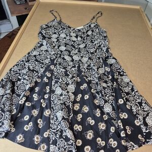 Socialite Navy and White Floral Dress